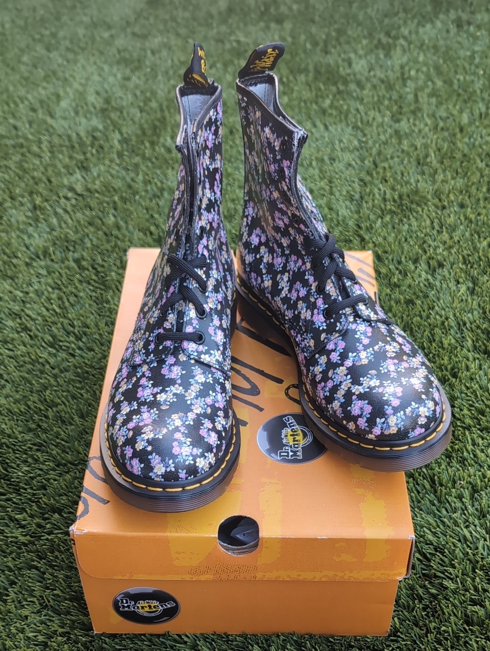 NEW and RARE Dr. Martens Black Floral Lace-Up "Mini Tydee" Women's 1460 Boots